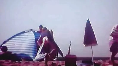 Я вставляю вібратор у отвір і дивитися відео секс насолоджуюся цим