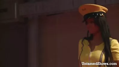 Хлопець з великою шишкою подивитись порно відео трахкає дівчину в колготках