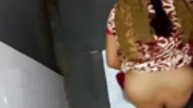 BB ebano негритянка трахкає з чорним другом аматорське порно відео