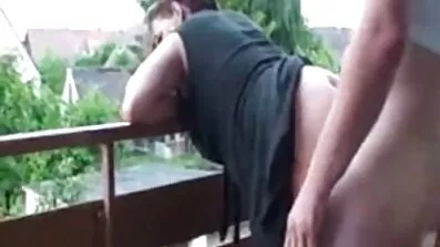 Дівчина з ідеальним тілом віддалася кицьці показати порно відео на кастингу