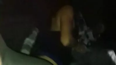 Лиже кицьку і трахає молоду жінку порно відео великі члени в наметі