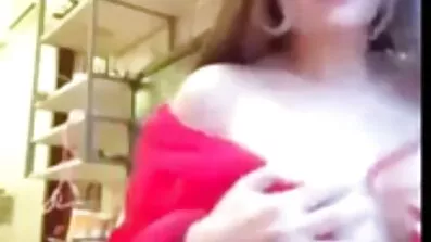 Пухка дівчина з порно відео великі члени Пральні смокче на ліжку