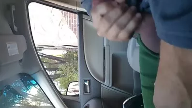 ФІФА з порно відео пікап красивими цицьками знімає свої трусики і починає мастурбувати