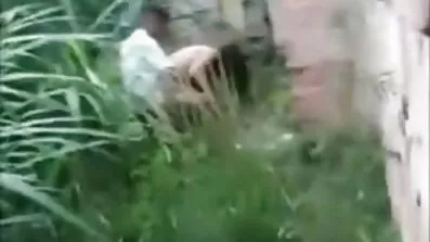 Рішучий приятель порно відео українське трахнув блондинку в окулярах
