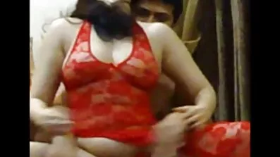 , підла в панчохах скаче на відео секс брат і сестра члені і варто раком, щоб трахатись