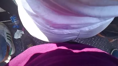 Під порно відео з мамою час мастурбації попки і кицьки ззаду на ліжку